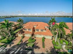 10626 Smokehouse Bay Dr Unit 102, Naples FL 34120