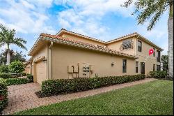 10626 Smokehouse Bay DR #102, Naples FL 34120