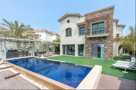 Luxury villa in Jumeirah Golf Estates