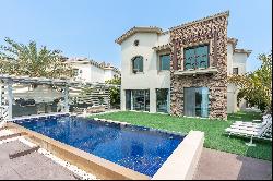 Luxury villa in Jumeirah Golf Estates