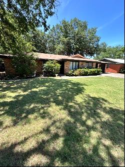 3827 52nd Street, Lubbock TX 79413