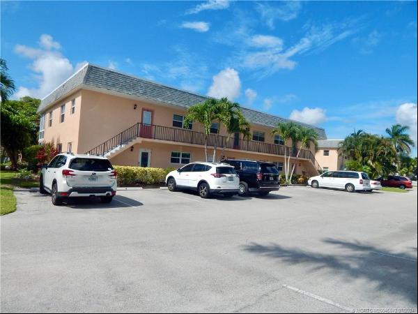 2950 SE Ocean Boulevard Unit 35-5, Stuart FL 34996