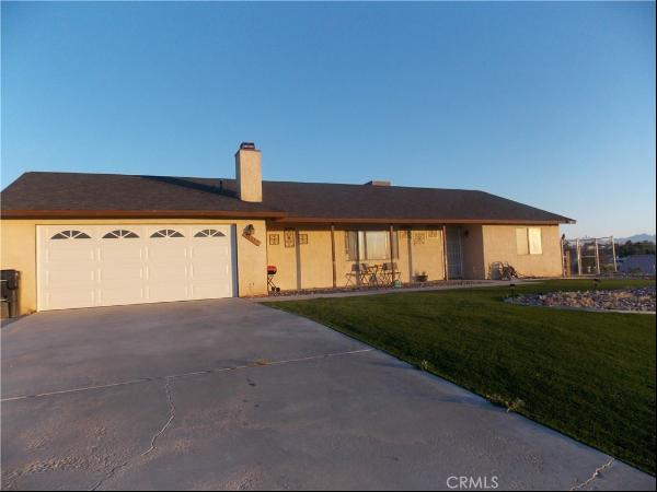 14827 Manning Lane, Victorville CA 92394