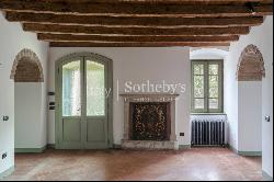 Splendid historic property with olive grove in Franciacorta