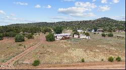 5570 Foster Road, Flagstaff AZ 86004