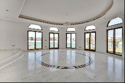 Luxury villa on Palm Jumeirah