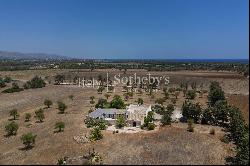 Villa nestled in the Vendicari natural reserve