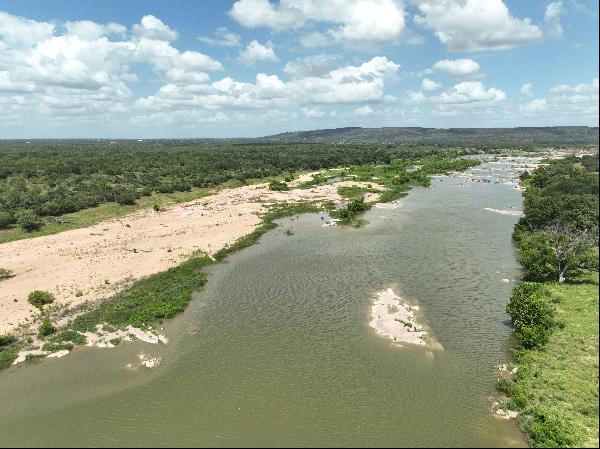 335+/- Acres Llano River Ranch, Llano County, Llano , TX 78643