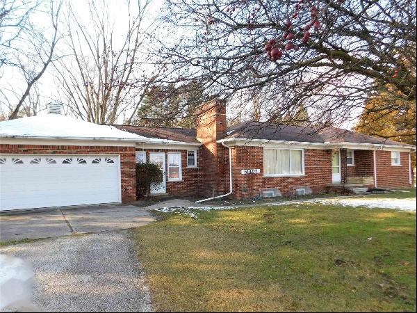 51407 Romeo Plank Road, Macomb Township MI 48042