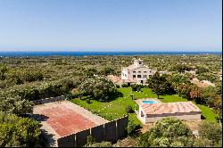 Gorgeous luxury property with endless gardens, for sale