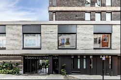 Open plan living in a modern Mayfair apartment