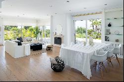 Spectacular Villa in exclusive urbanization in Teia - Costa BCN