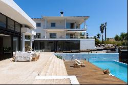 Spectacular Villa in exclusive urbanization in Teia - Costa BCN