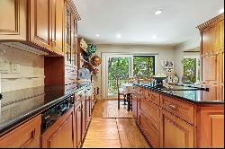 500 River Road #APT 15, Greenwich CT 06807