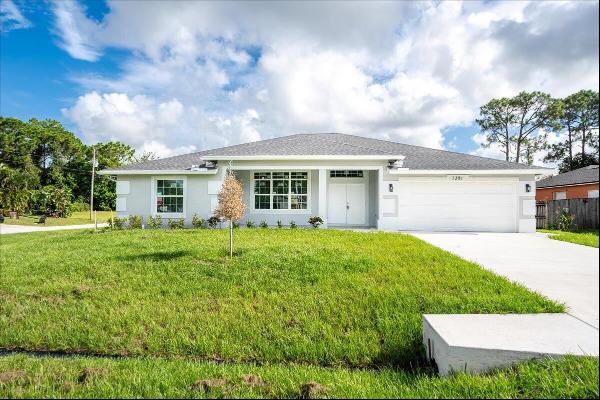 1391 SW Tadlock Avenue, Port Saint Lucie FL 34953