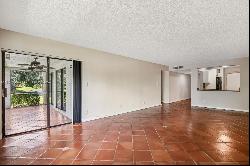 2305 S Cypress Bend Dr Unit 104D, Pompano Beach FL 33069