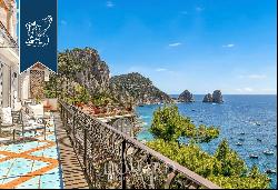 Prestigious apartment with panoramic terraces for sale in Capri