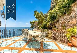 Prestigious apartment with panoramic terraces for sale in Capri