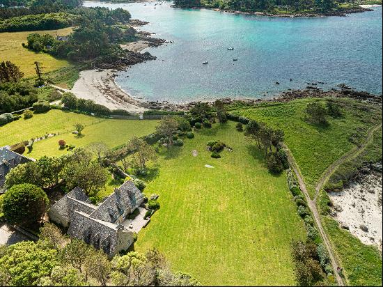 Concarneau ; Property with seaview...