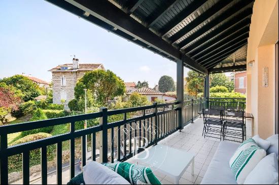 BAYONNE, LES AReNES, 118 SQM APARTMENT WITH TERRACE