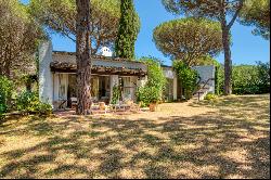 Fantastic property surrounded by the Santa Cristina de Aro Golf Course.