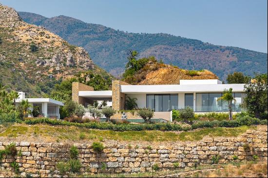 frontline golf villa with superb views