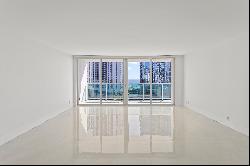 100 Bayview Dr, #1115, Sunny Isles Beach, FL