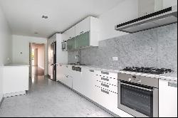 Flat, 3 bedrooms, for Sale