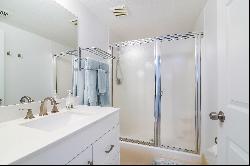 17050 N Bay Rd, #1004, Sunny Isles Beach, FL