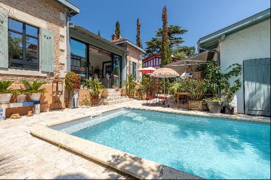 MOULLEAU - SUPERB CHARMING VILLA - PLEASANT GARDEN - MAGNIFICENT SWIMMING POOL