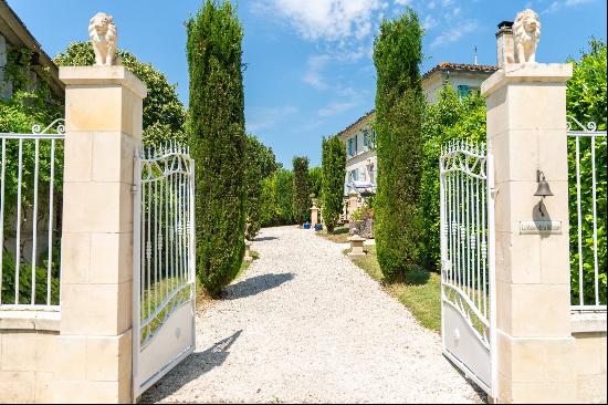 BEAUTIFUL ESTATE WITH TWO COTTAGES AND SWIMMING POOL