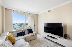 888 Brickell Key Dr, #1410, Miami, FL