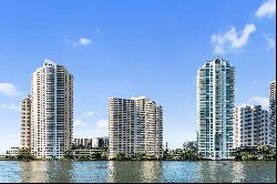 888 Brickell Key Dr, #1410, Miami, FL