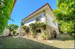 Detached house, 6 bedrooms, for Sale