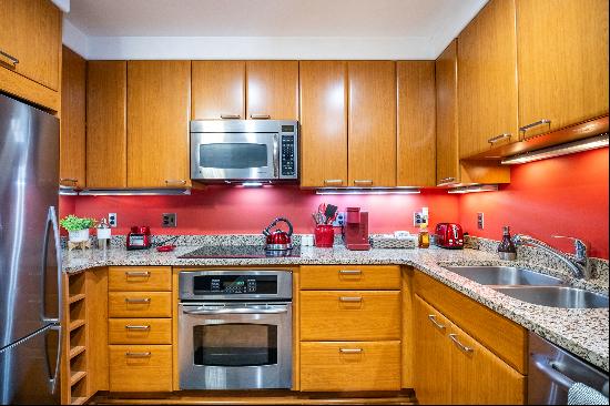 Recently Renovated One-Bedroom Condo In Peachtree Towers!