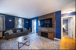 Recently Renovated One-Bedroom Condo In Peachtree Towers!