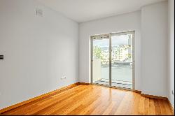 Flat, 3 bedrooms, for Sale