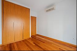 Flat, 3 bedrooms, for Sale