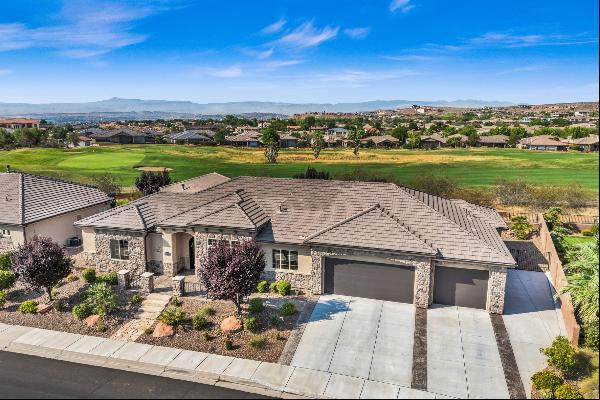 Golf Course Elegance With Pool