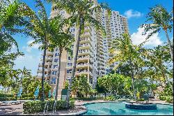 19501 W Country Club Dr, #415, Aventura, FL