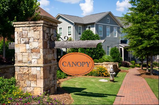 Luxurious Townhome in Downtown Roswell