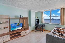 500 Bayview Dr, #622, Sunny Isles Beach, FL