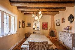 20 Valerio Road, Ranchos De Taos NM 87571