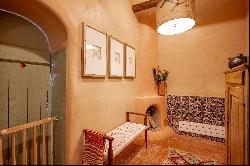 20 Valerio Road, Ranchos De Taos NM 87571