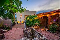 20 Valerio Road, Ranchos De Taos NM 87571