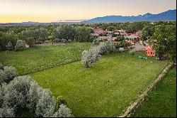 20 Valerio Road, Ranchos De Taos NM 87571