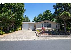 455 Sherwood Loop, Florence OR 97439