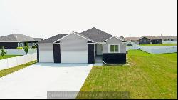 2115 Pearl Pl, Grand Island NE 68803