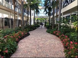 1400 Gulf Shore BLVD N #310, Naples FL 34102