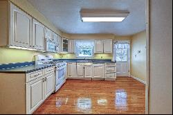 4107 Circle, Hampton PA 15101